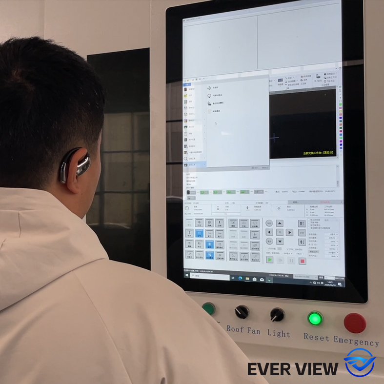Нове покоління інтелектуальних лазерних різальних верстатів EVERVIEW виходить в Інтернет, оновлюючи можливості віддаленого моніторингу для сумісності з Industry 4.0.